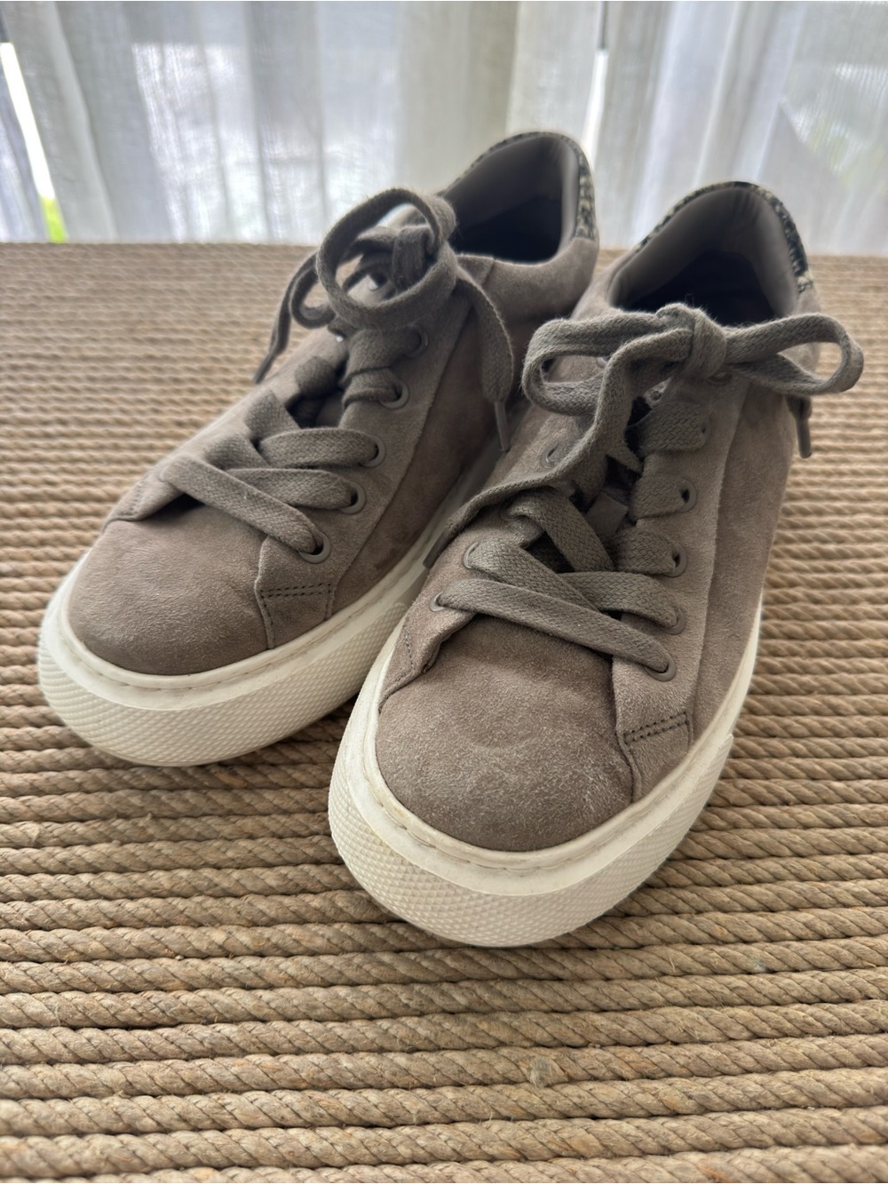 Vince Rhea Platform Sneaker - Picture 2 of 4